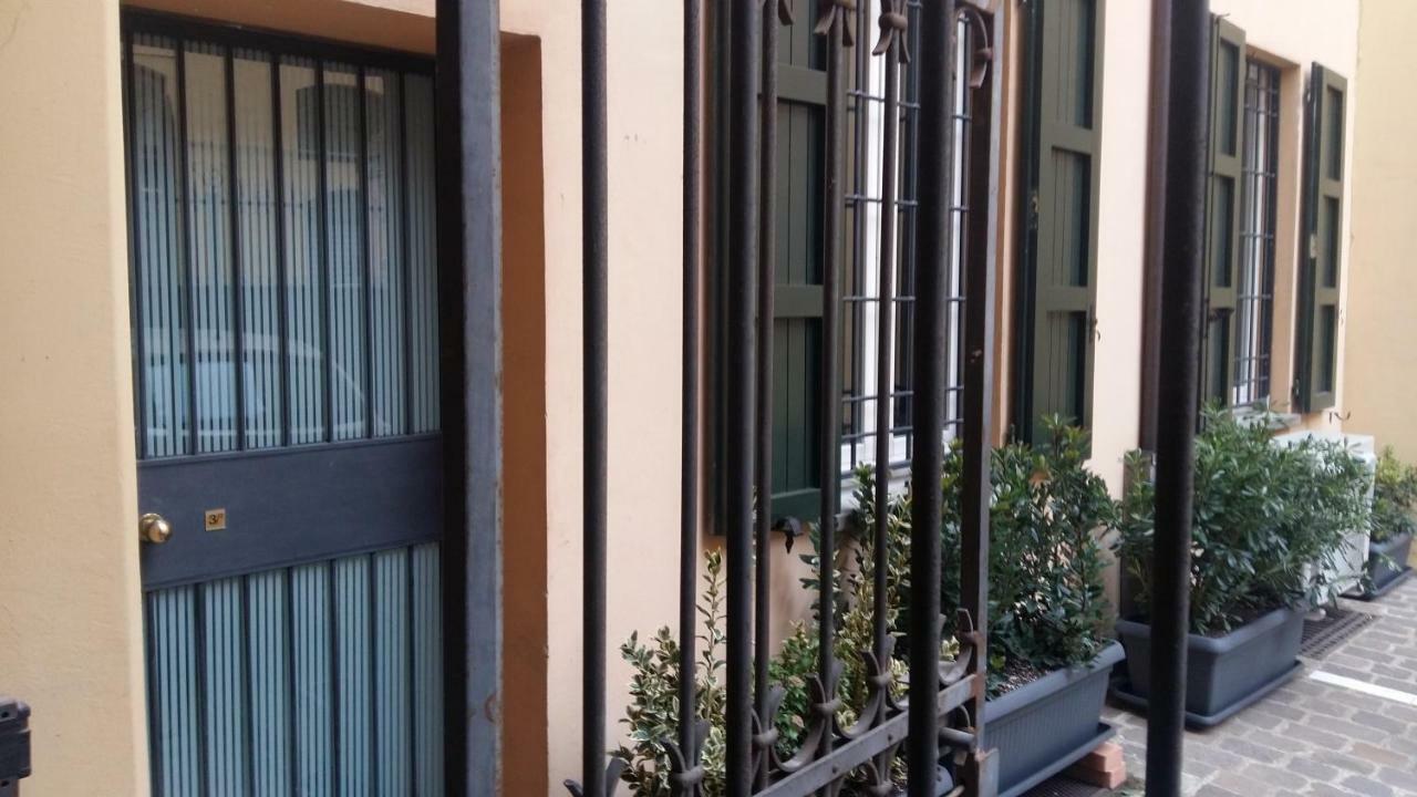 Mandria Apartments 1 2 Bolonya Dış mekan fotoğraf